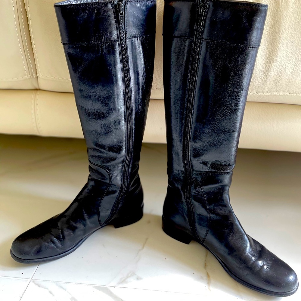 Stuart Weitzman Black tall zipper boots